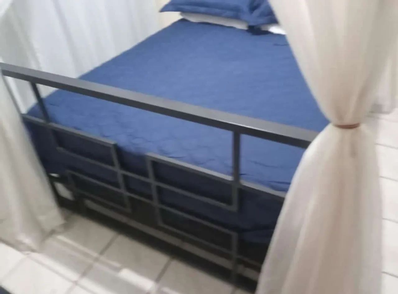 Cama Casinha Infantil, base casal e cabeceira metalon - Foto 4