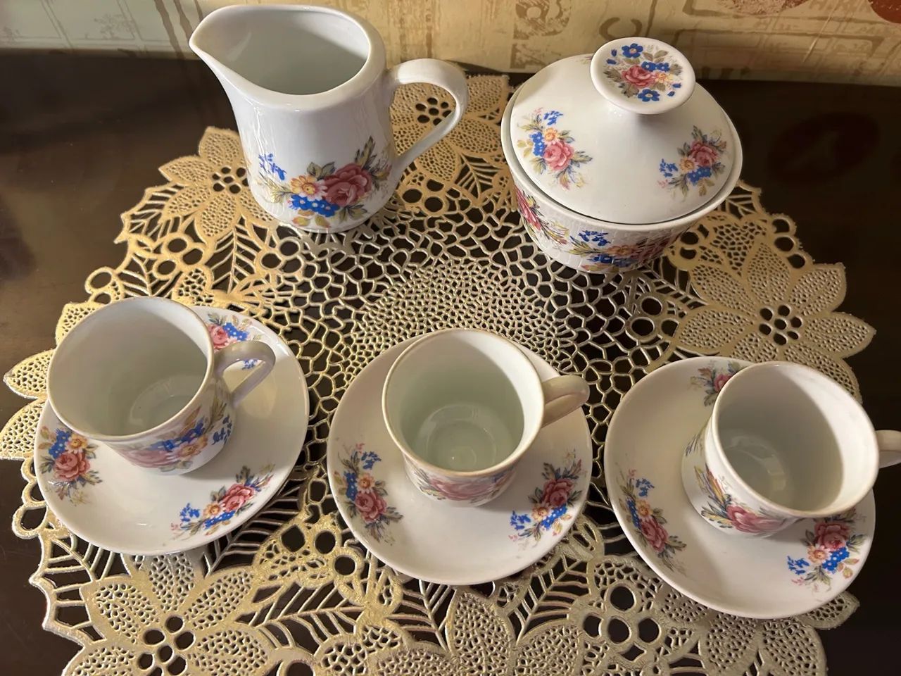 Joguinho de café antigo de porcelana Real.   - Foto 2