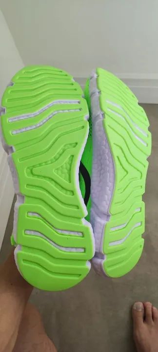 Tênis Esportivo Verde Neon - Novo - Foto 4