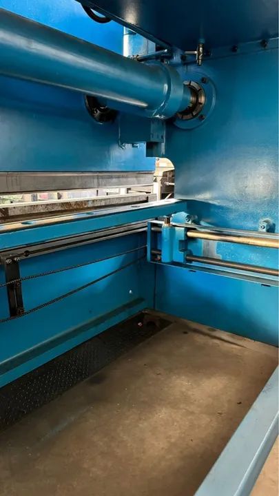 DOBRADEIRA CN 250Ton - Foto 6