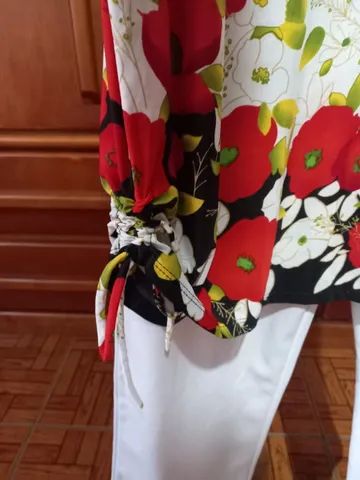 Conjunto de Blusa e calça capri - Foto 3