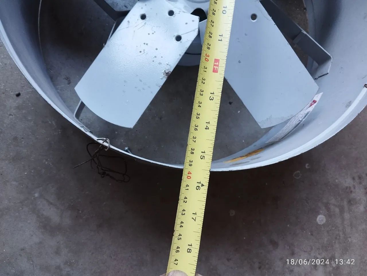 Vendo. Armação  Exaustor . - Foto 2