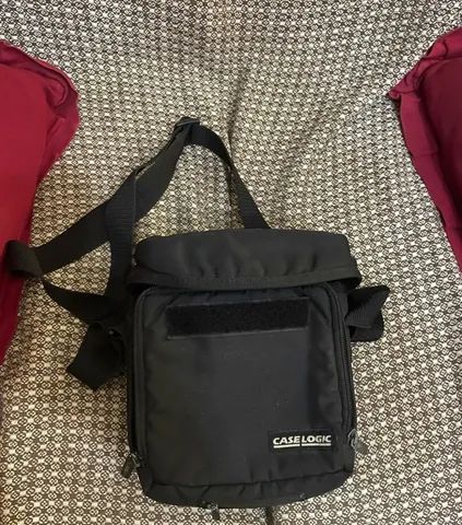 Bolsa acolchoada vintage Case Logic portátil CD player Walkman pacote com babá