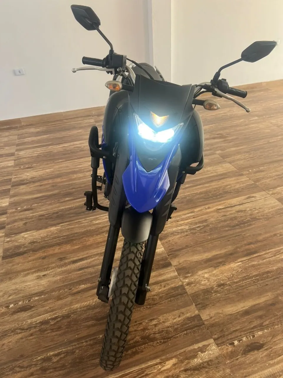 Lander 250cc Único dono!