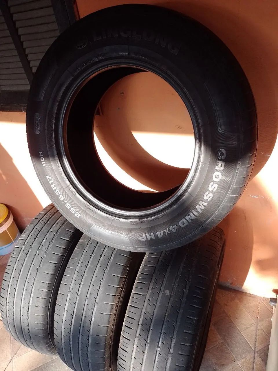 Pneus Linglong Crosswind 4x4 HP 255/65R17