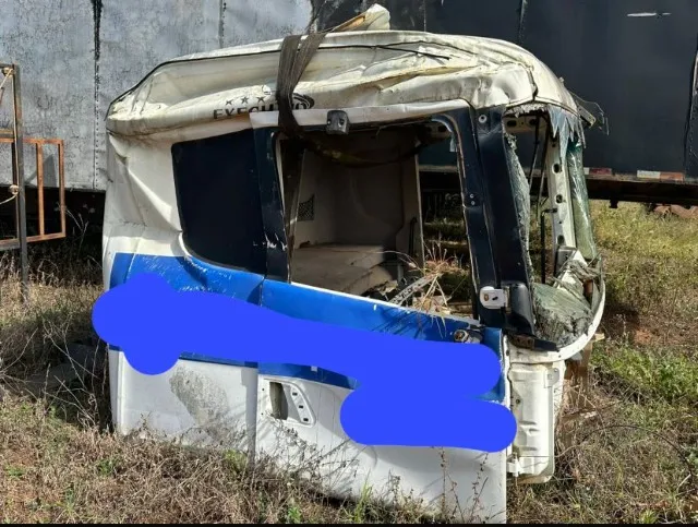 Cabine Scania série 5 2011 ( BATIDA )