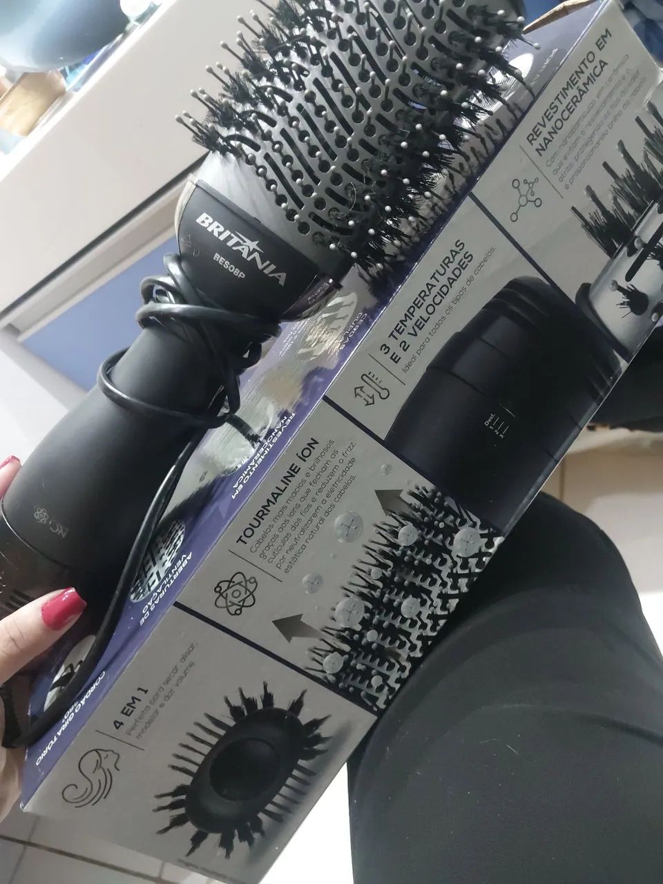 Escova Secadora Britânia Tourmaline Íon RES08P