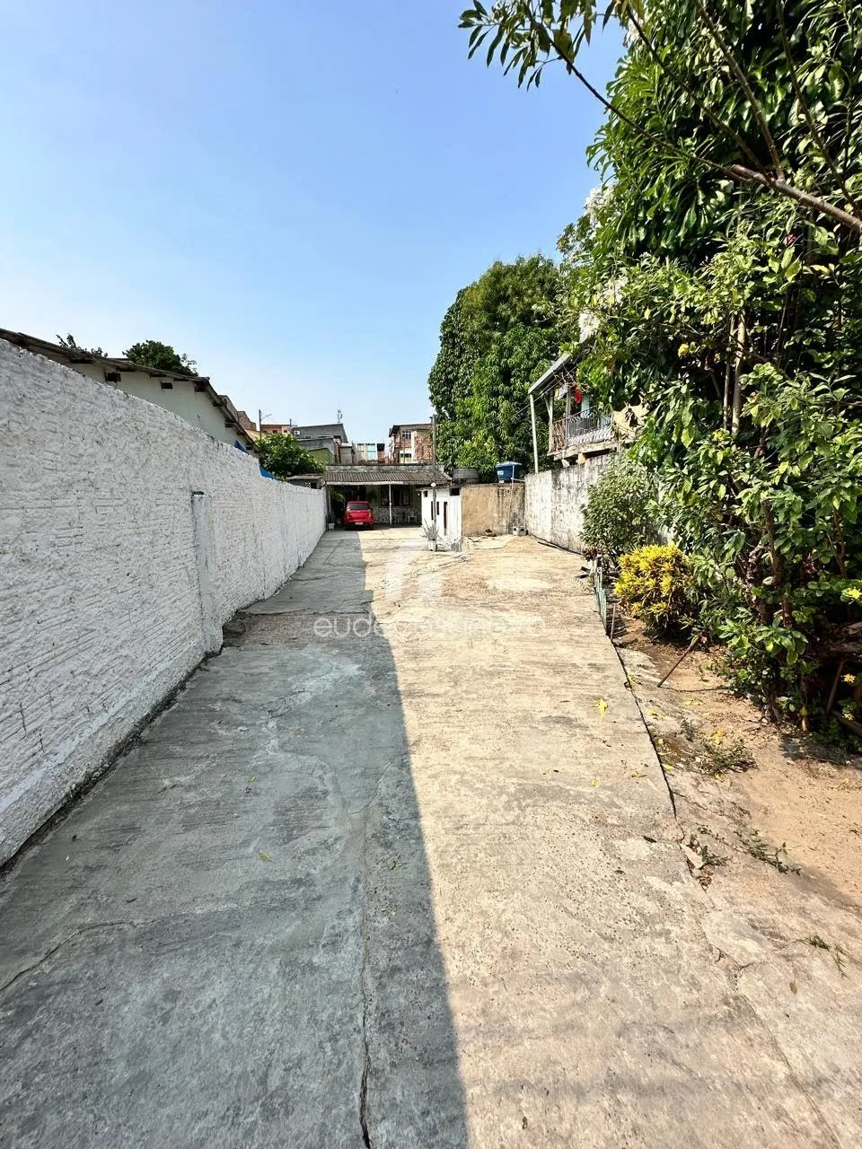 Casa 2 quartos, Com quintal, Financia!