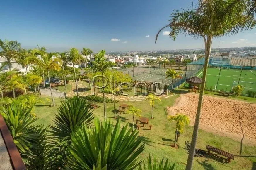 Terreno comercial à venda com 803m² no Swiss Park, em Campinas