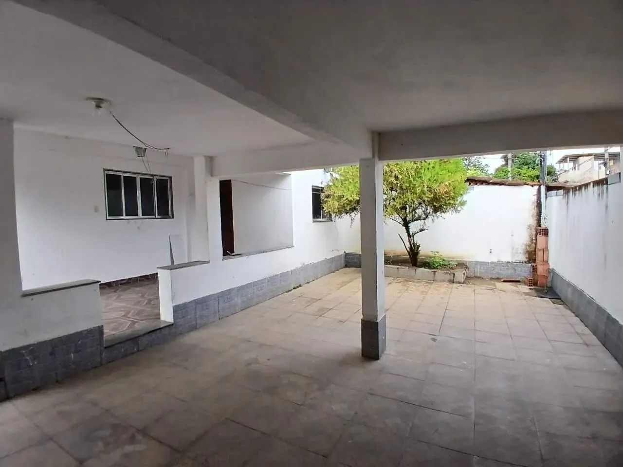 Ampla casa em Manilha!