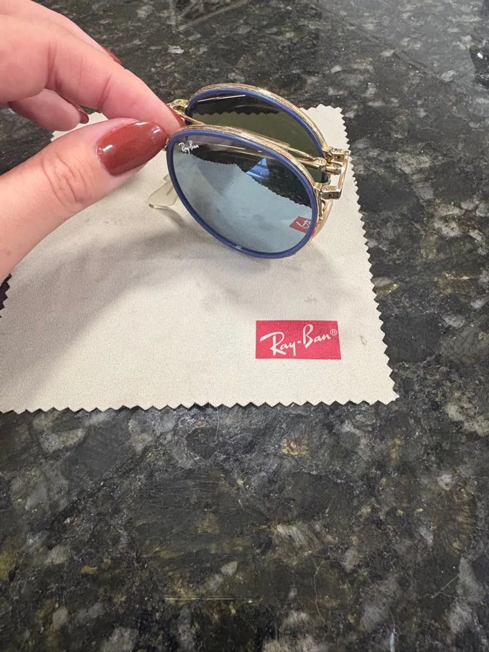 Óculos rayban com hastes dobráveis - Foto 5