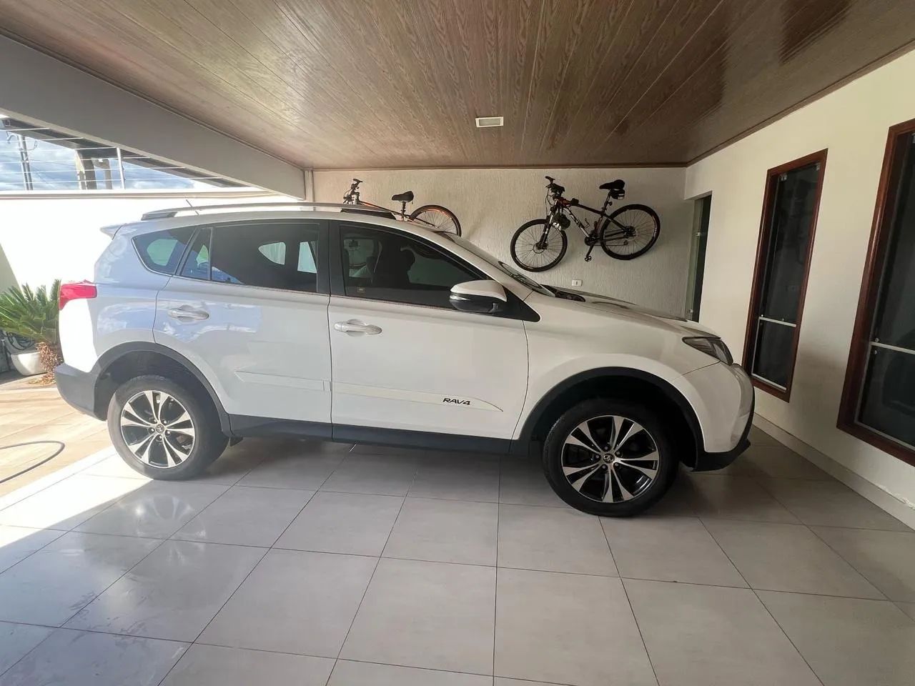 RAV-4  2015 branco pérola 4x4 - Foto 5