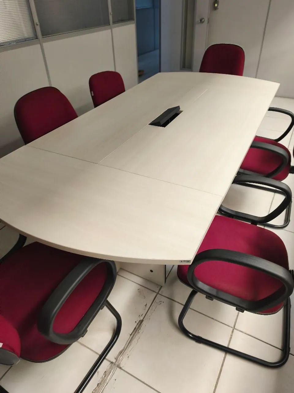 Mesa de reuniao64962667049090123