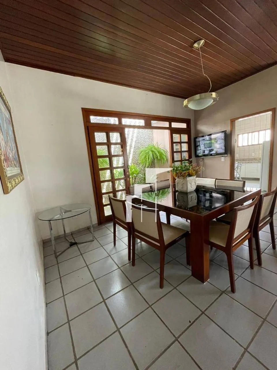 Casa à Venda e para Locação - Zona Sul