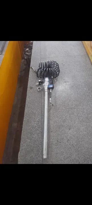 Kit propulsora pneumática para óleo com medidor e regulador e mangueira - Foto 2