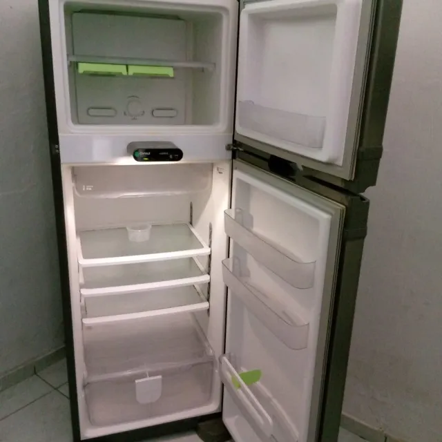 Geladeira Consul Frost Free inox