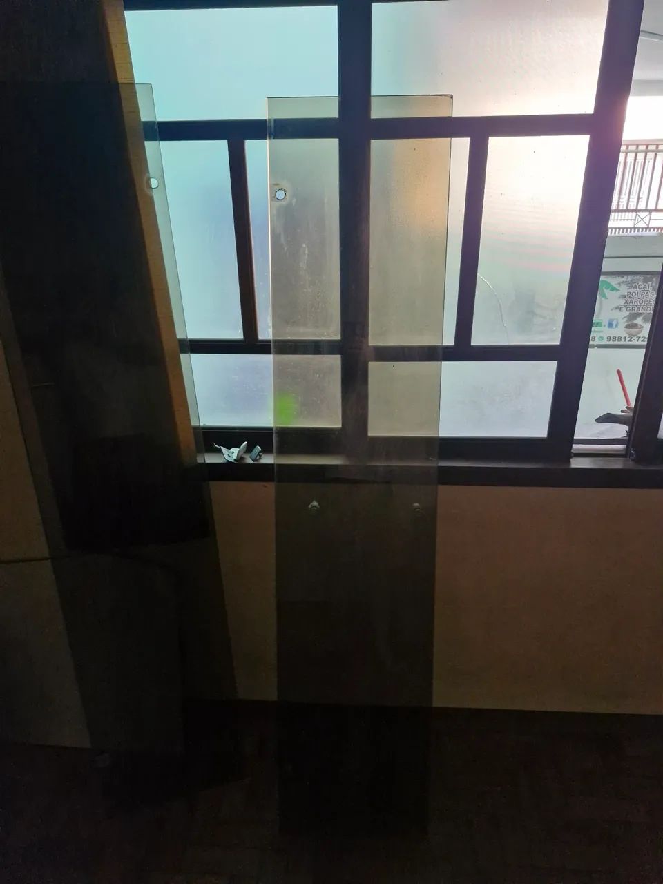 2.portas camarão, fume , seminovas ,1,80 x 0,40 cm - Foto 2