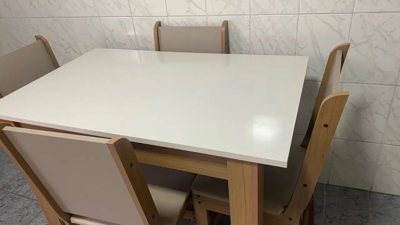 Mesa 4 cadeiras  - Foto 5