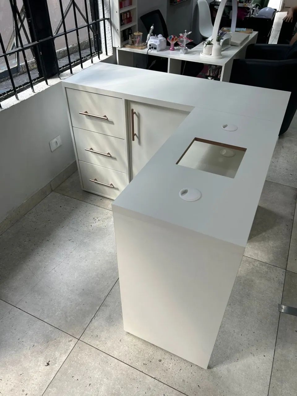 Mesa em L branca para manicure NOVA - Foto 2