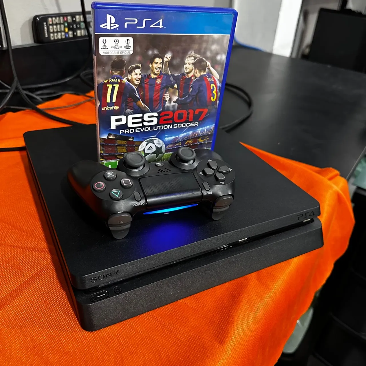 Ps4 slim controle e jogo