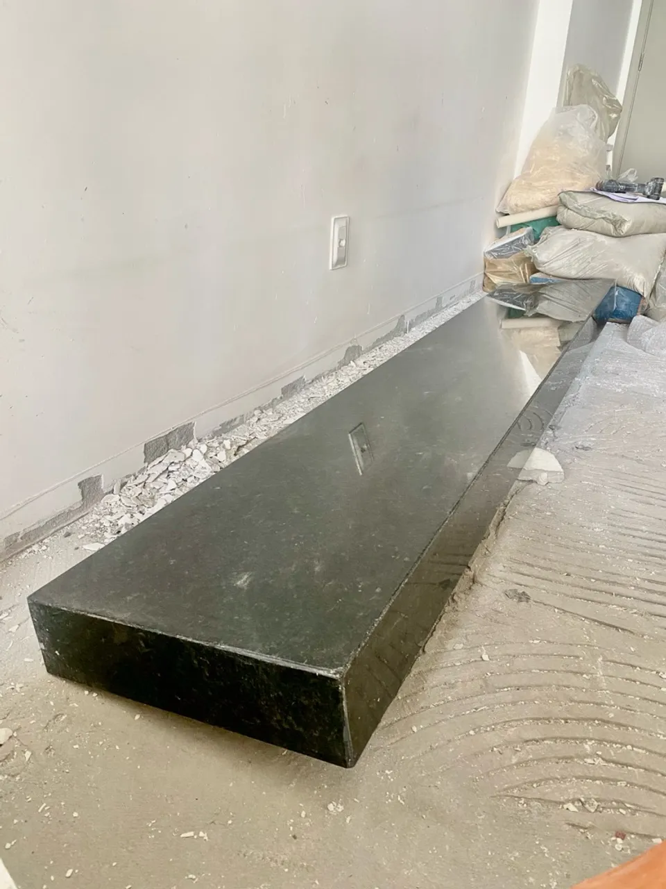 Bancada de Granito preto - 220cm x 40cm x 10cm