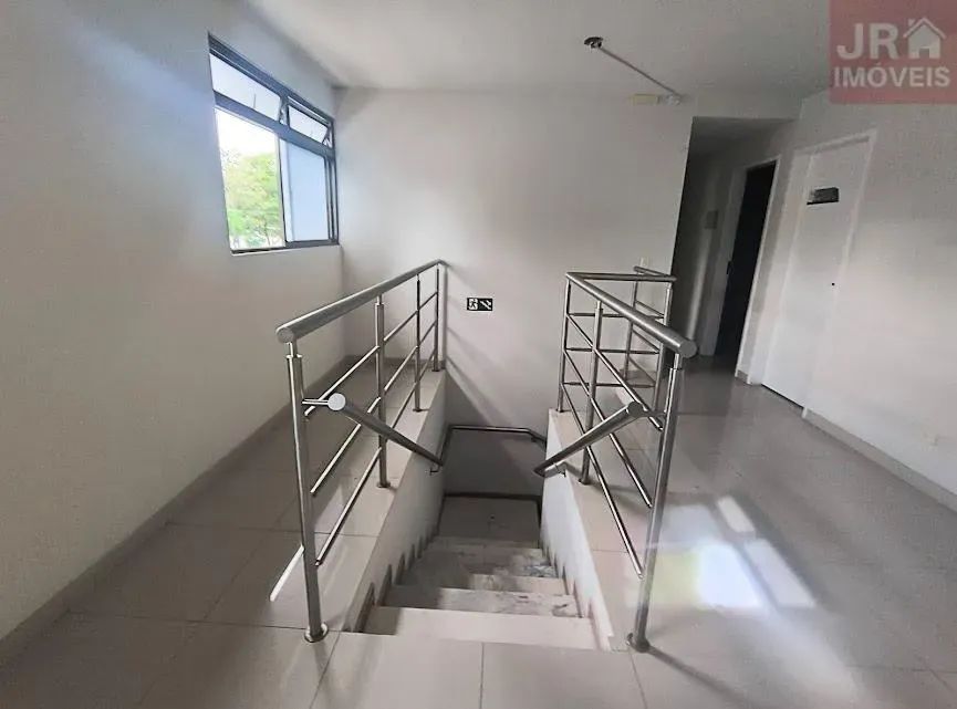 Imóvel para aluguel possui 400 metros quadrados com 14 quartos - Foto 13