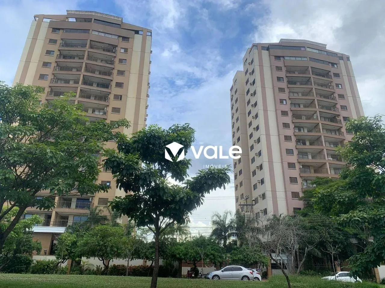Apartamento com 3 dormitórios para alugar, 100 m² por R$ 3.600,00/mês - 106 Norte Arne 12