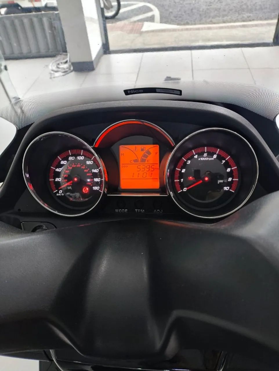 Downtown 300cc 2021/2022 - Foto 4