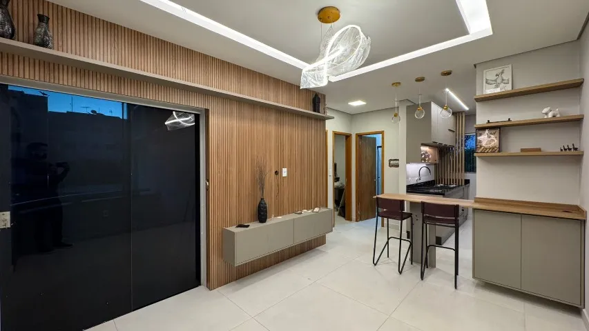 Apartamento recém reformado e com móveis planejados novinhos à venda
