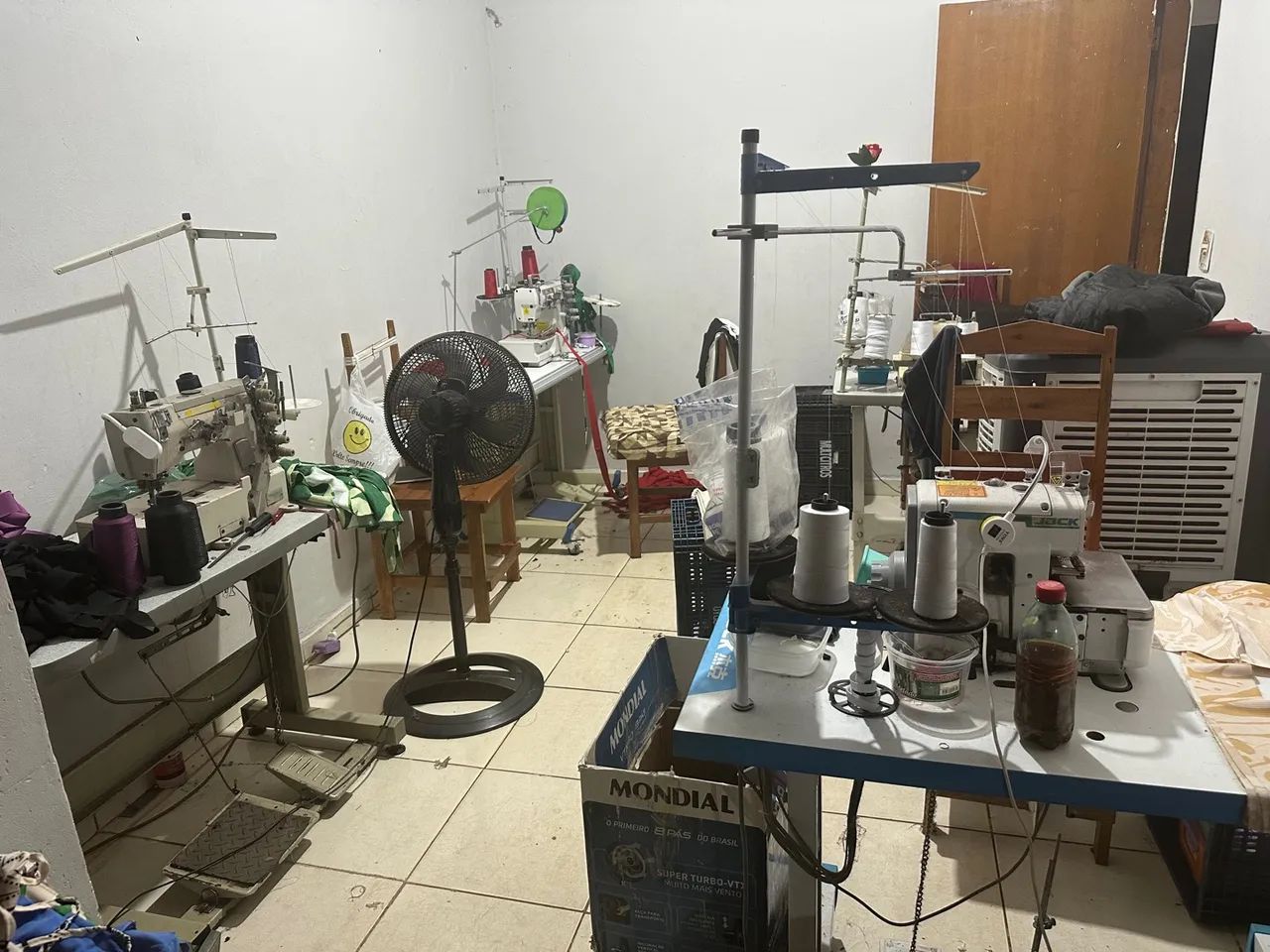 Confecção completa a venda para tecido e malha vendo urgente aceito proposta  - Foto 2