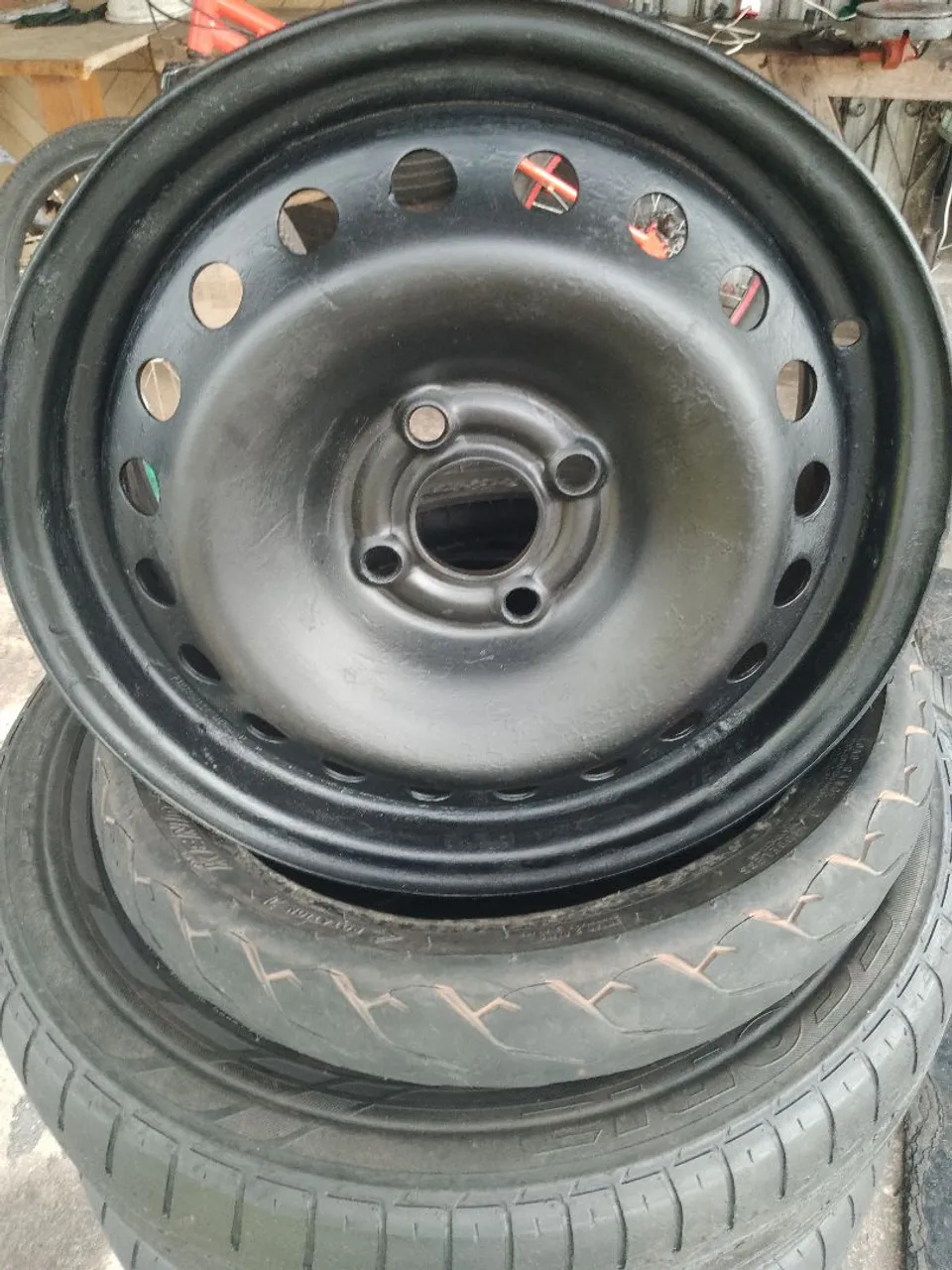 Aro 15 quatro furos