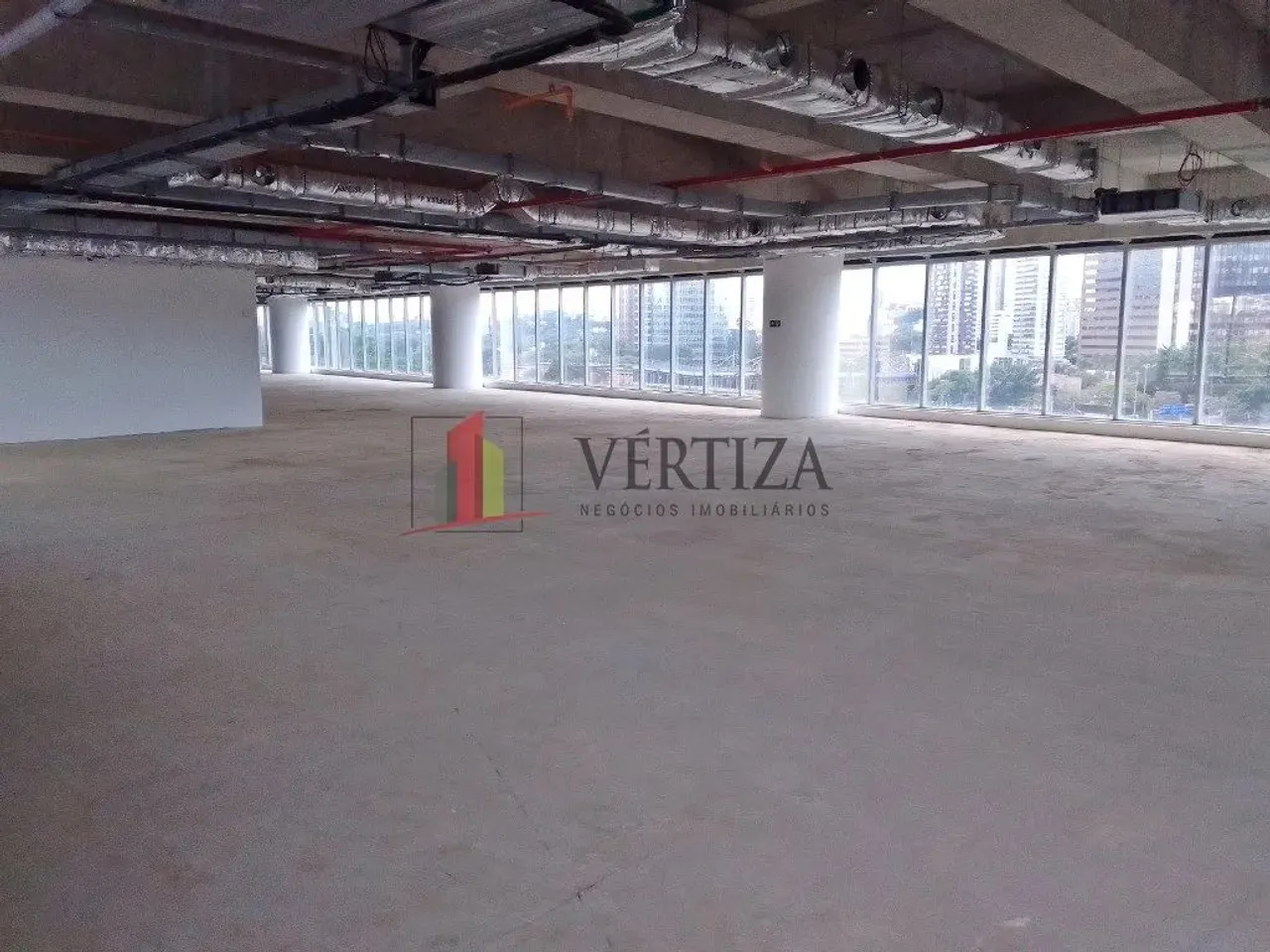 Sala comercial para locação com 739m² no Butantã