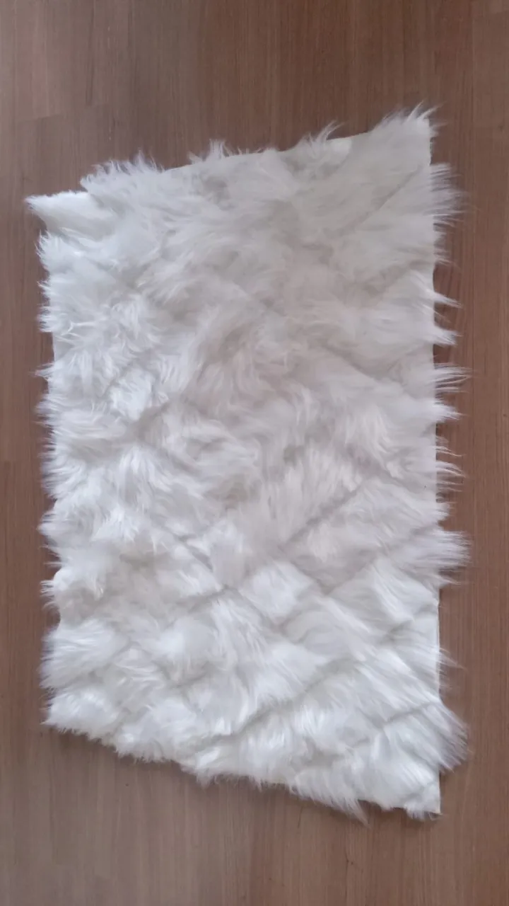 Tapete Ecologico 0,65x1,00 branco metal c/ detalhes losango sd-009