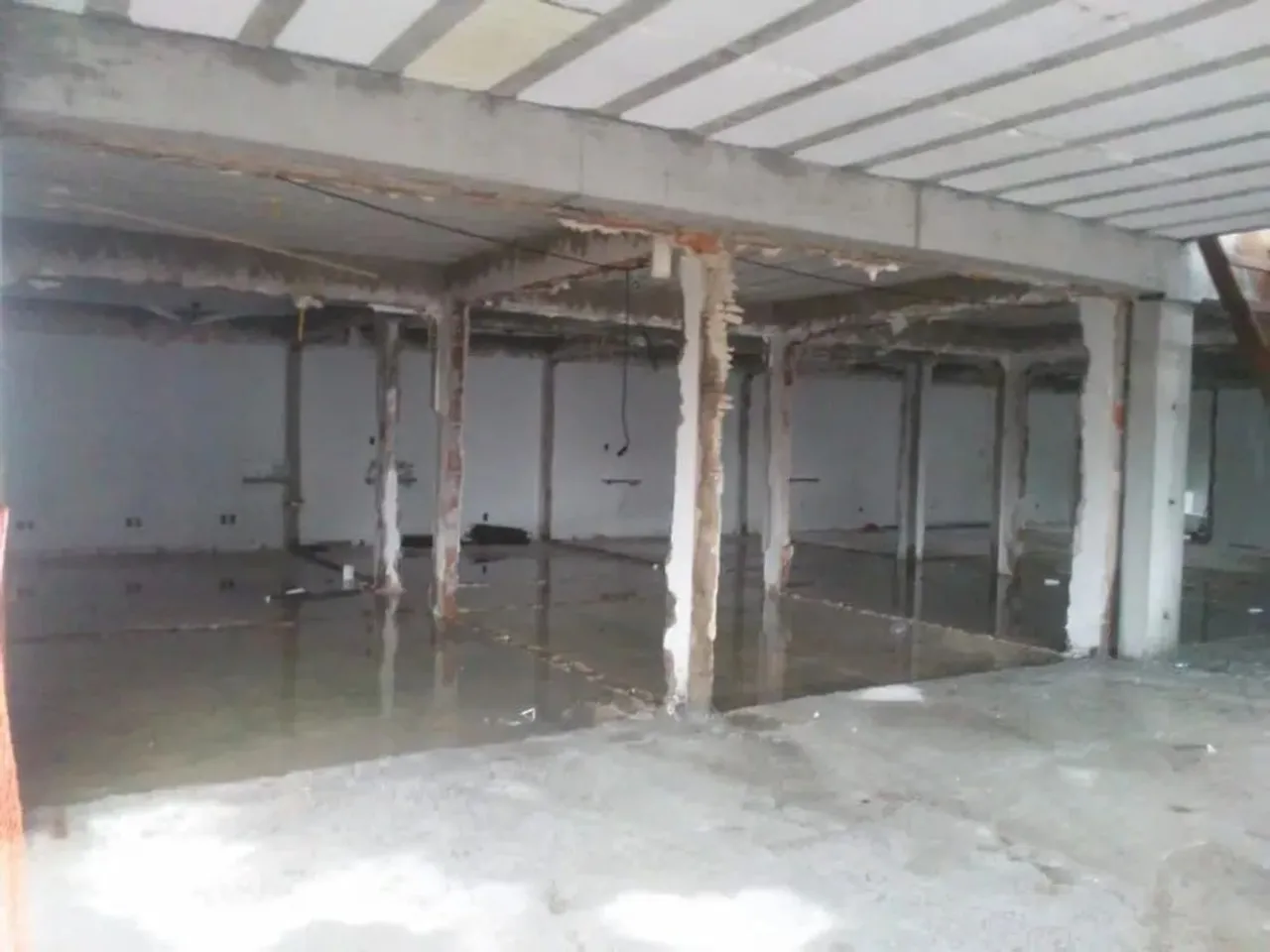 Imóvel para aluguel tem 750 metros quadrados com 7 quartos em Boa Vista - Recife - PE