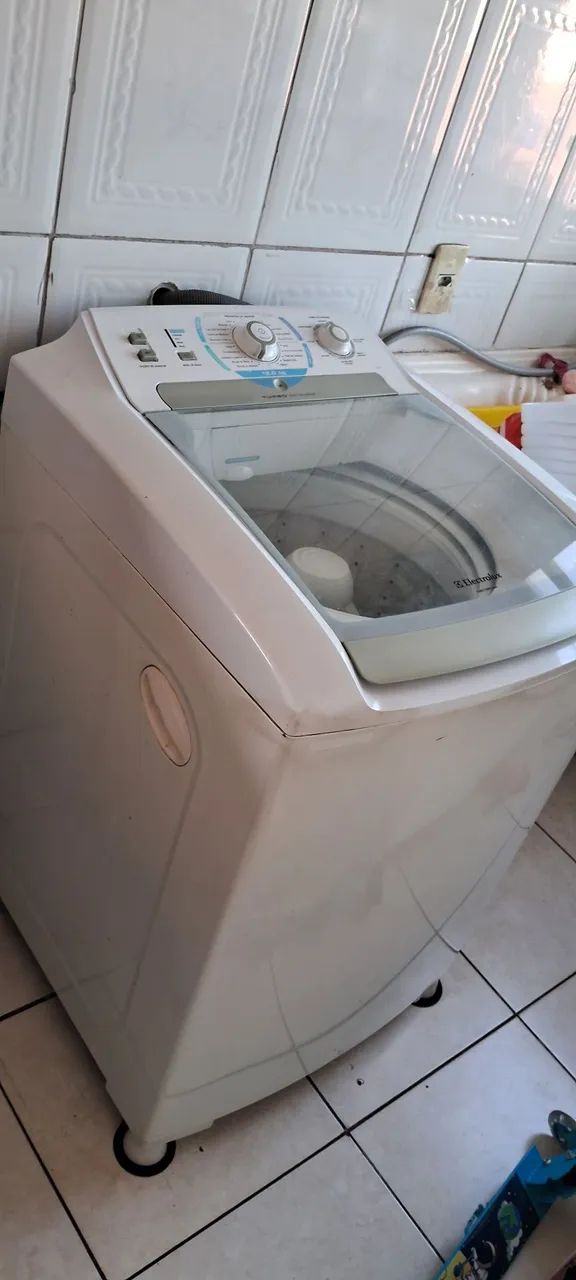 Máquina de Lavar Roupa Electrolux 12kg Turbo Secagem - Foto 4
