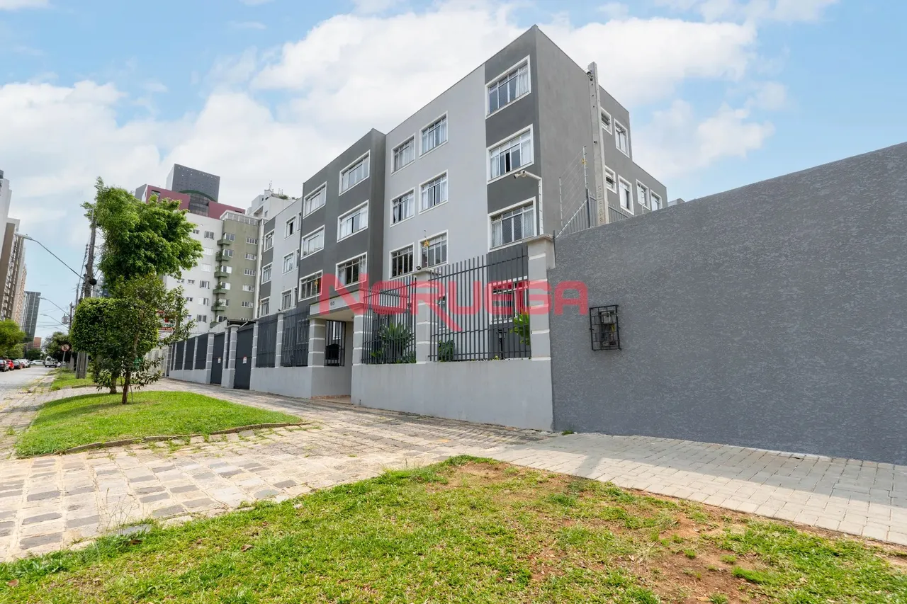 Apartamento à venda em Curitiba-PR, no Água Verde: 3 quartos, sala, banheiro, garagem, 81,