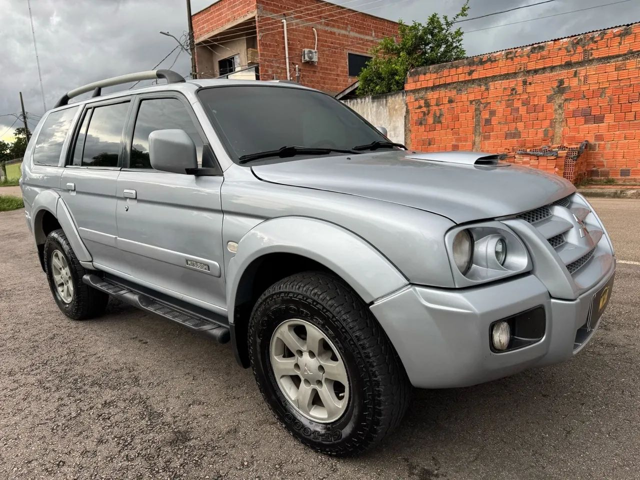 PAJERO SPORT HPE 2.5 4X4 DIESEL AUT. - Foto 3