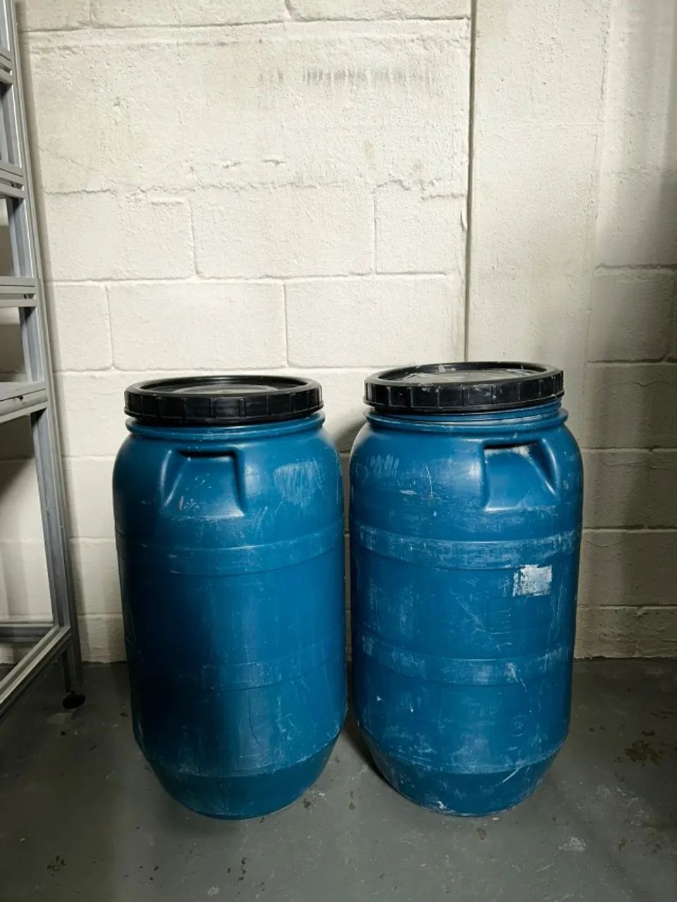 Bombonas Plásticas Reforçadas - 1 de 200L + 2 de 90L | Ótimo estado