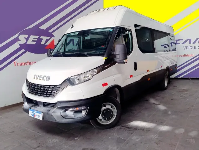 IVECO DAILY 21 LUGARES