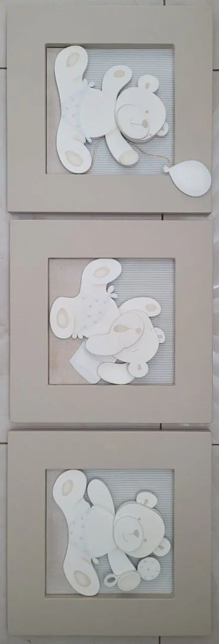 Decorative Picture of a Little Bear with a Balloon64962124958466123