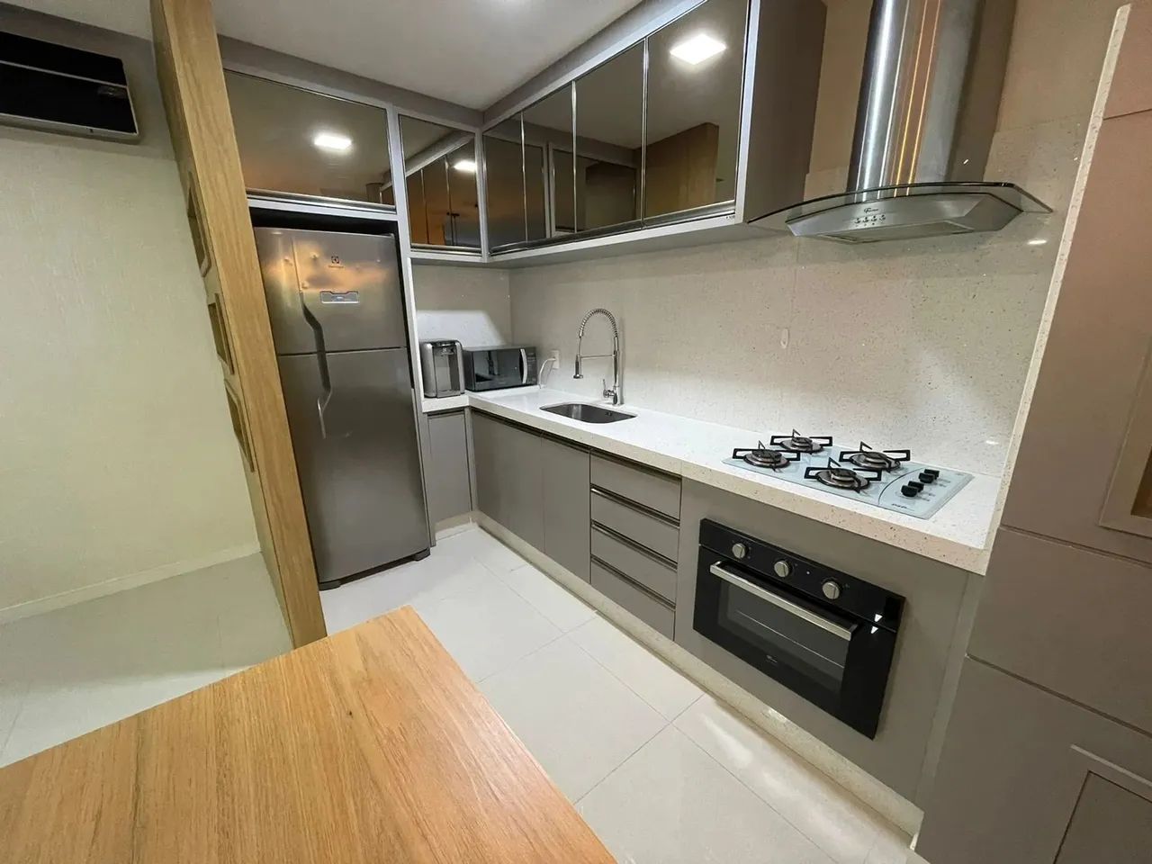 Lindo apartamento com área de lazer em Balneário Camboriú(SC) - Foto 3