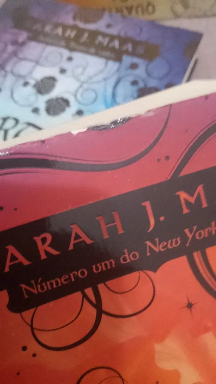 Livros - ACOTAR  - Foto 5