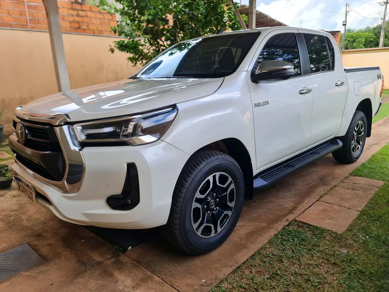 Hilux SRX