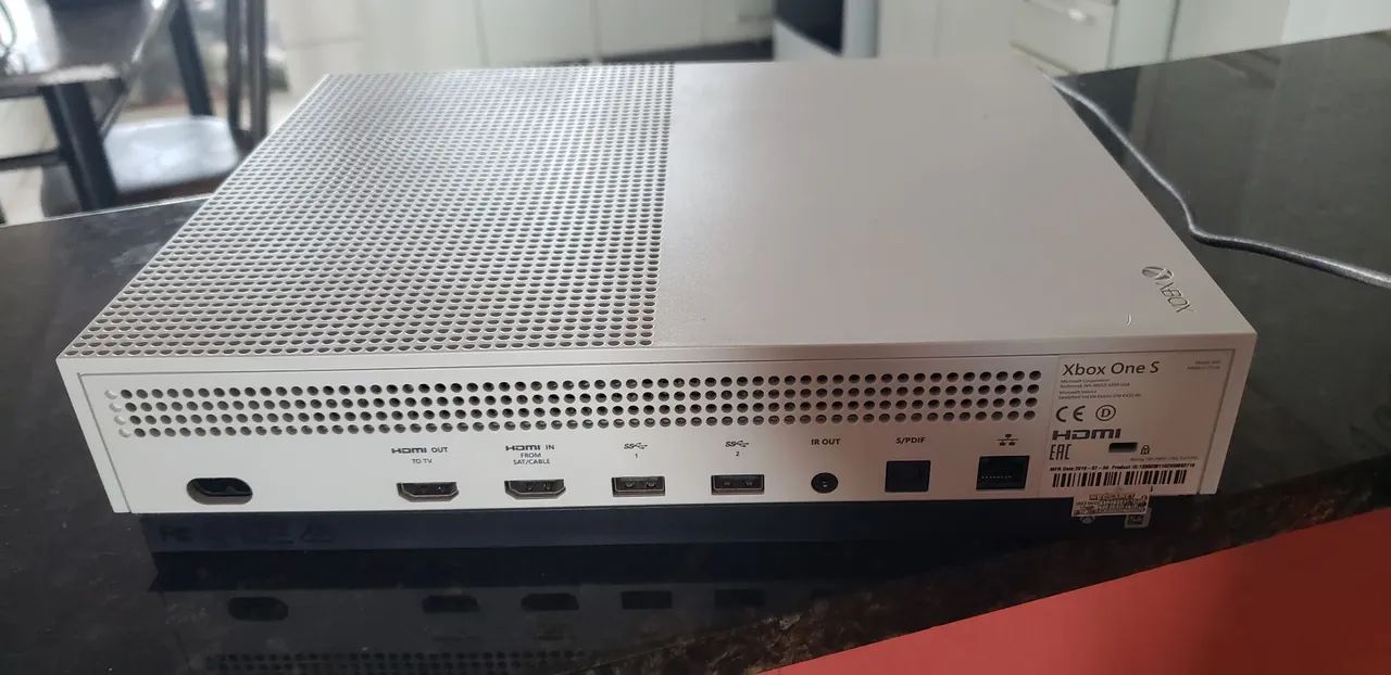 Xbox One S 1TB + Jogos Inclusos - Ótimo Estado! - Foto 5