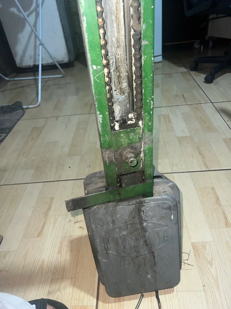 4.92L X 2.38 Elevating Gate with Motor64397050328067122