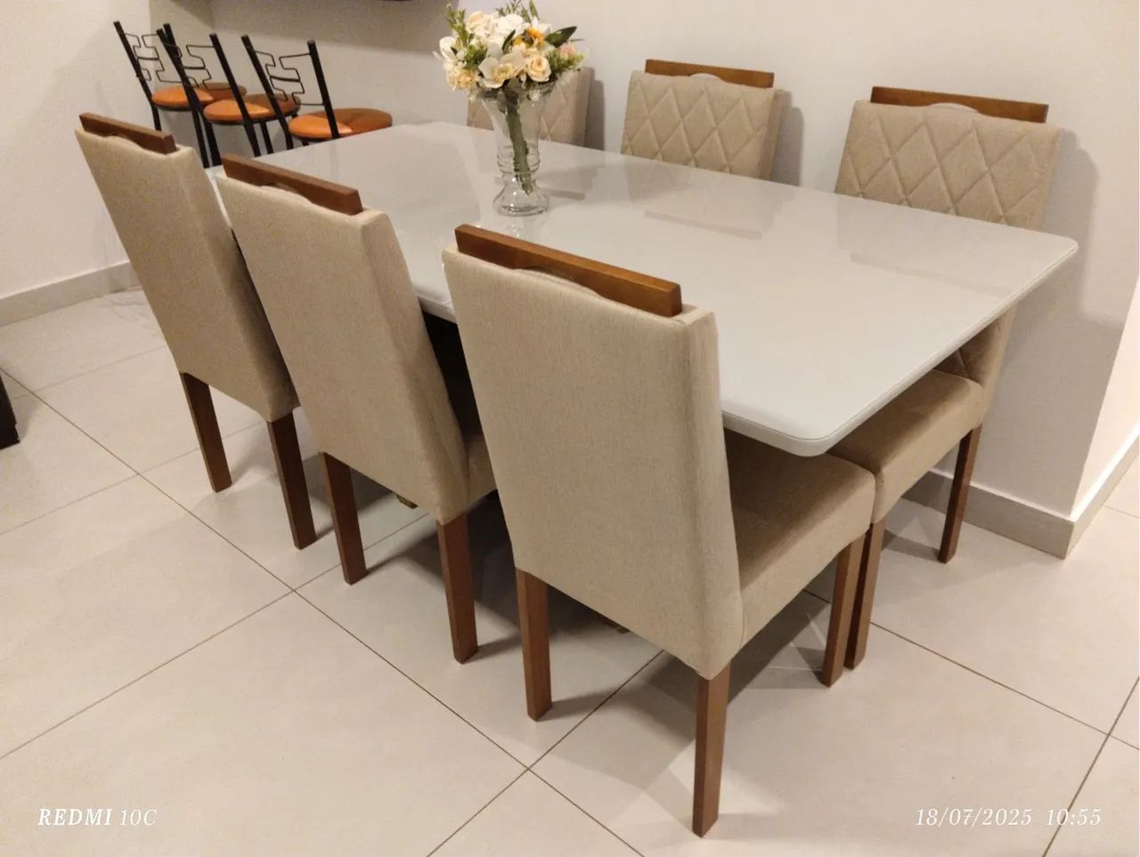 Mesa de Jantar Elegante com Cadeiras madeira  - Foto 3