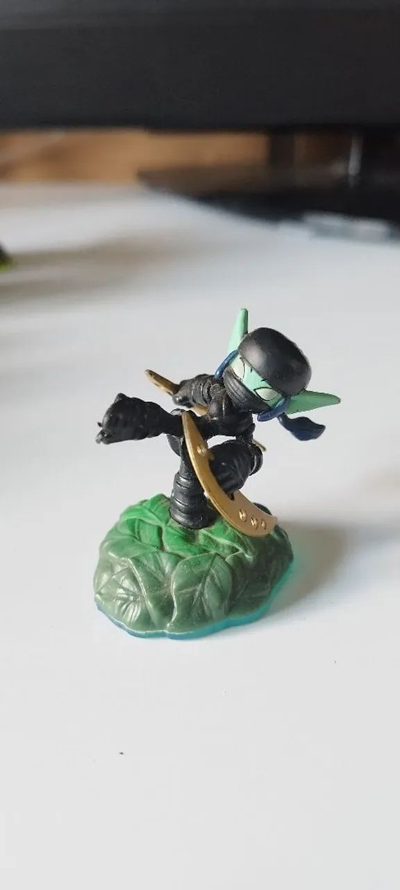 Figura Interativa Skylanders Ninja Stealth Elf