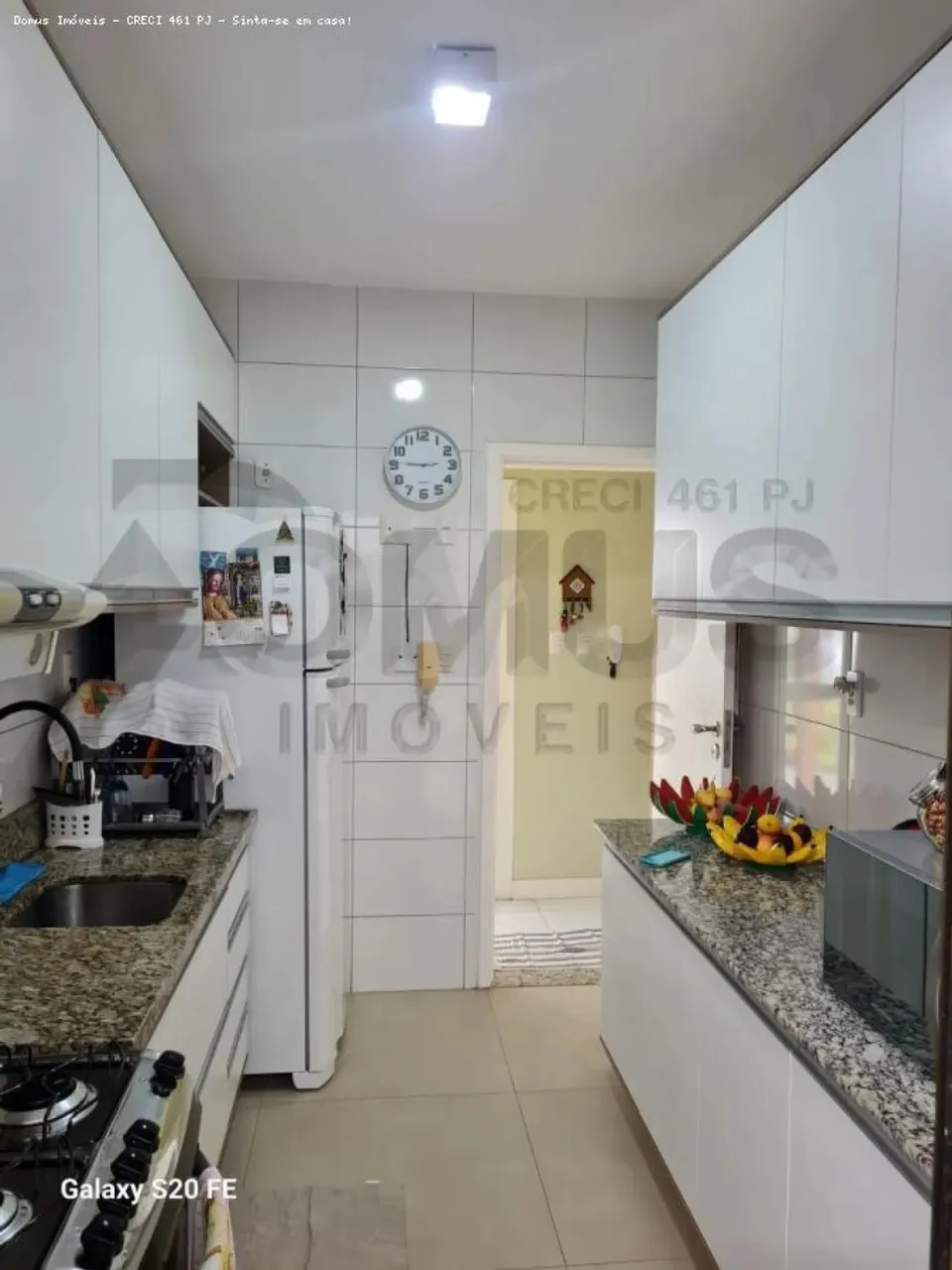 Casa Duplex no Condomínio Alamedas do Sol com 4 Quartos, 3 Banheiros, 2 Garagens e Lazer
