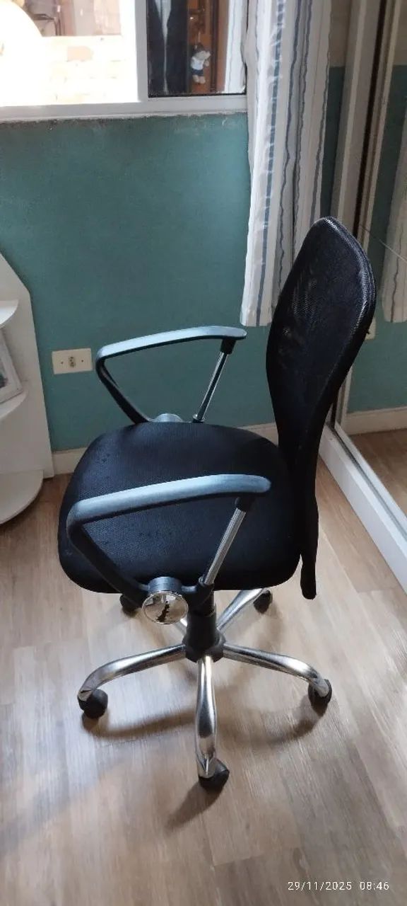 Vende-se cadeira ergonomica  com detalhes de uso   - Foto 4