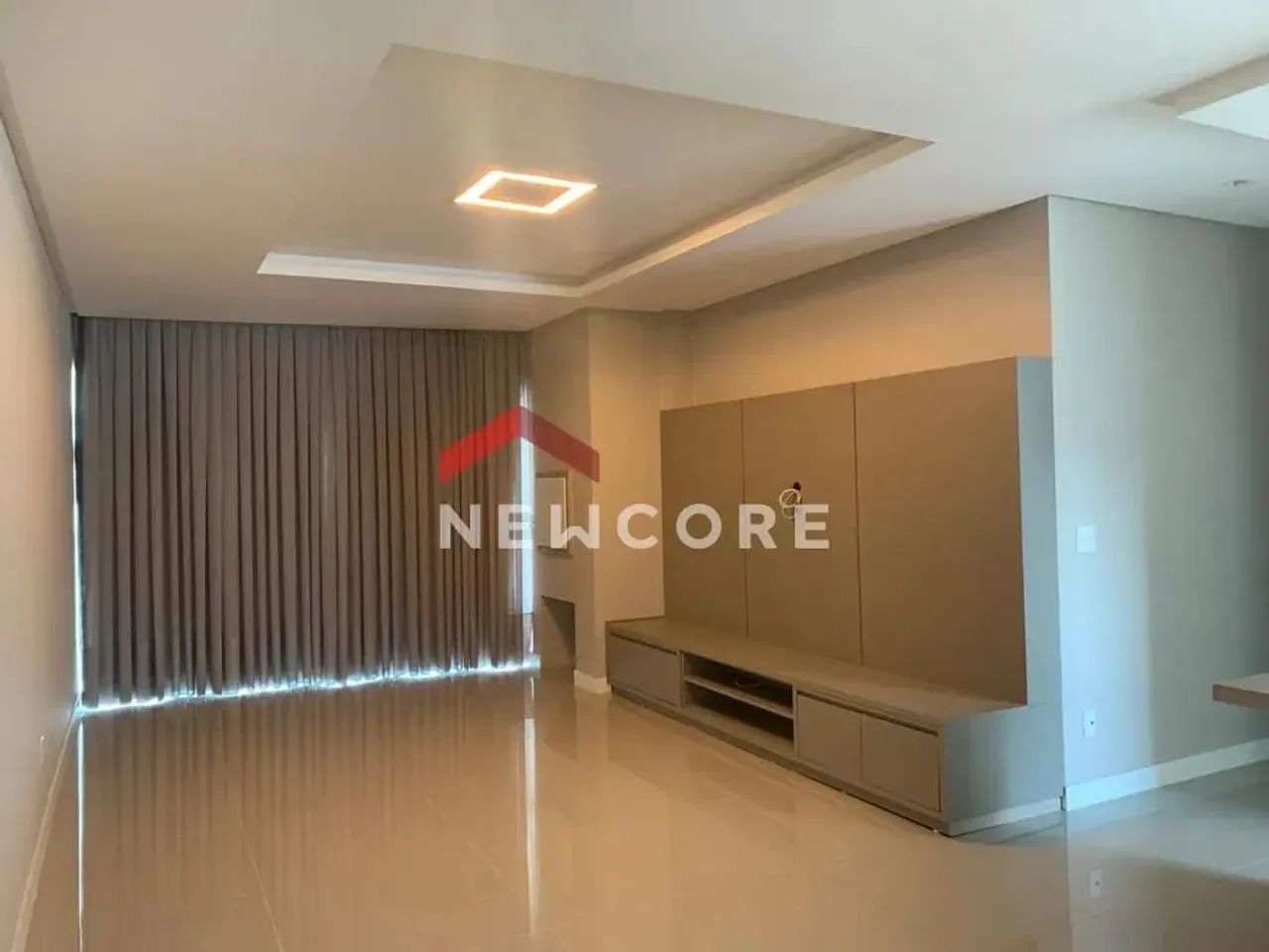 Apartamento em Rua José Venâncio dos Santos - Pioneiros - Balneário Camboriú/SC